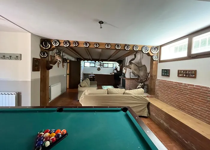 Casa Santa Marta * Педренья